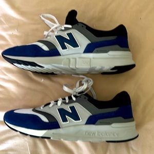 New Balance sneaks - worn once! Free & fast shipping. Size 10.5